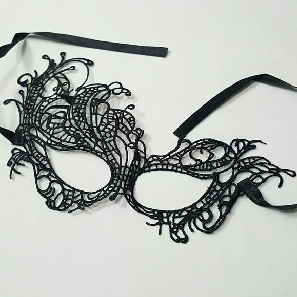 Boutique Accessories - ⤵⤵#9 Masquerade Party Noir Black Soft Lace Mask